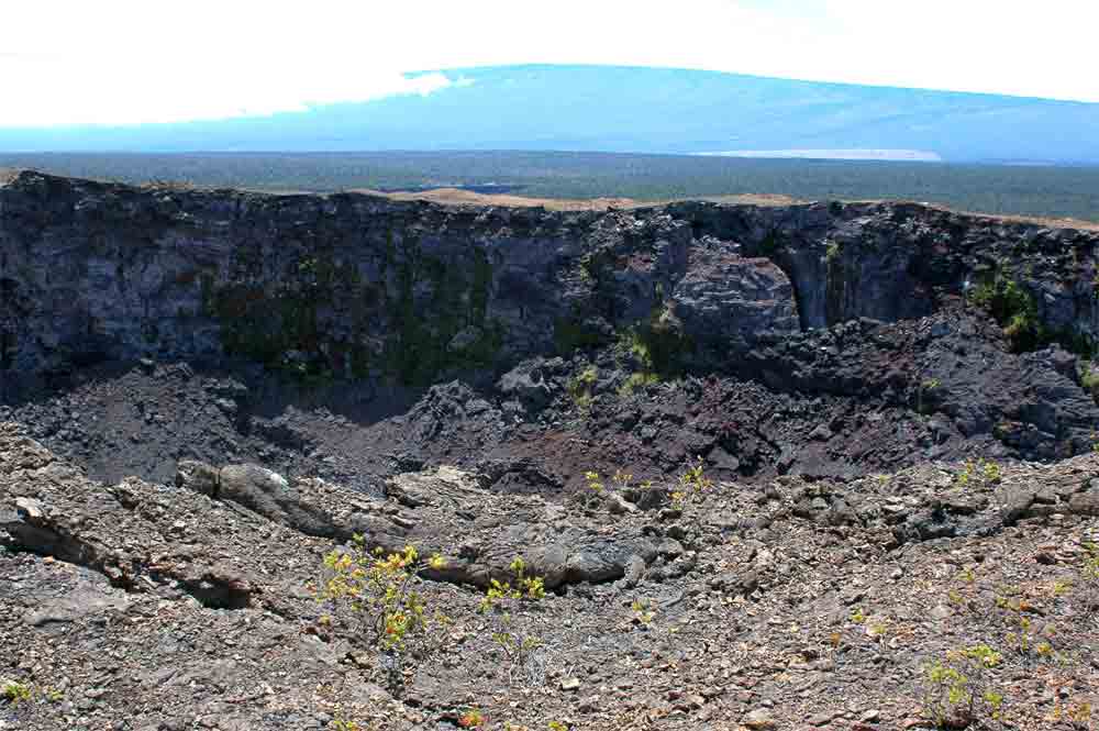 19 - EEUU - Hawaii, isla de Hawaii, P. N. de los volcanes, volcan Napau, crater